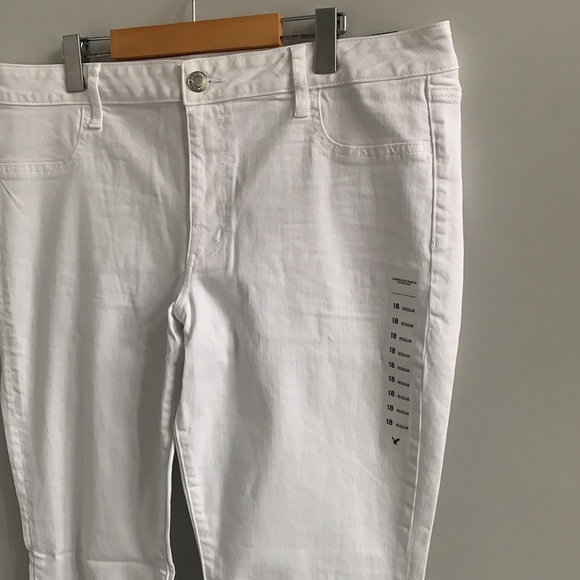 New American Eagle Low Rise Gleam White Stretch Jeggings - Picture 3 of 11